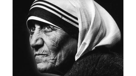 hbz-female-nobel-peace-prize-Mother-Teresa-lg