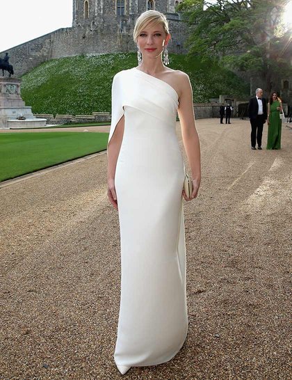 cate-blanchett-a-dinner-to-celebrate-the-work-of-the-royal-marsden-hosted-by-the-duke-of-cambridge-at-windsor-castle-may-13-2014-windsor-england-getty_GA