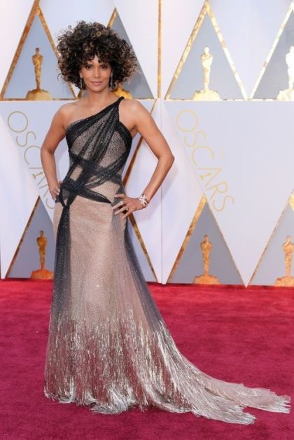 oscary-2017-halle-berry